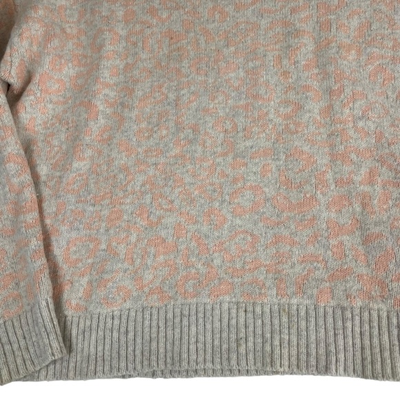 Free People Cool Cat Leopard Print Sweater Peach Cream Small - Picture 9 of 13